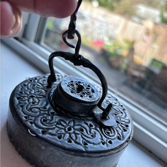 ANTIQUE STUNNING MID EAST EXPANDING COPPER AND CLOTH CANDLE LANTERN - Picture 3 of 8